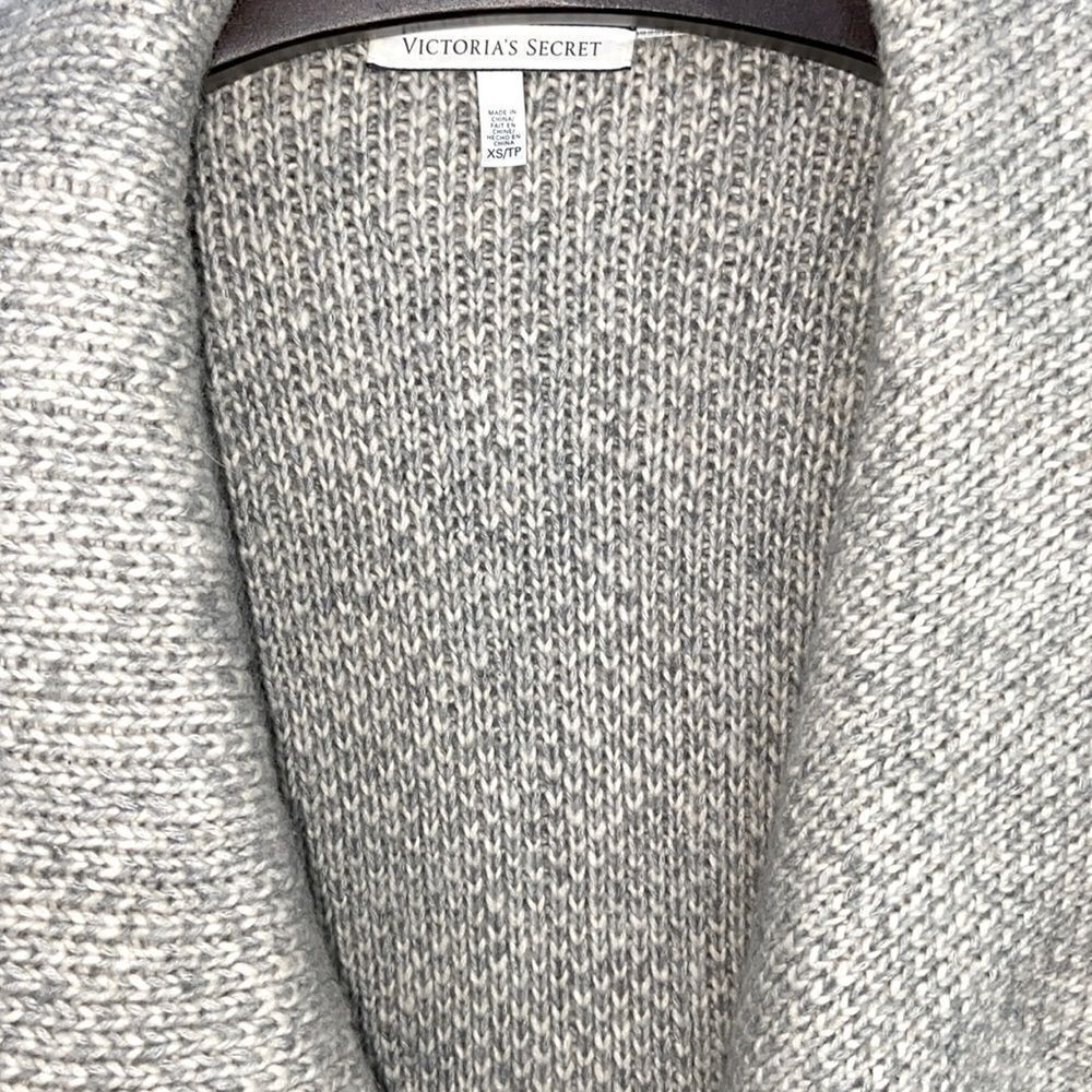 Victoria’s Secret Long Marled Sweater Gray Blue Marled Knit Excellent Sm… - Picture 2 of 7